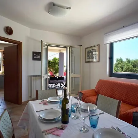Indipendente Casablu Di Clementina Cava dʼAliga